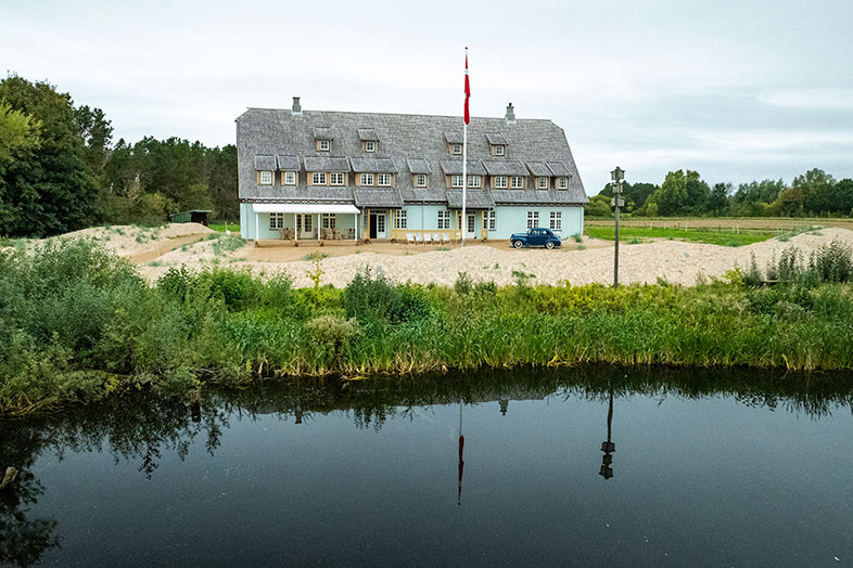 Billede af Badehotellet, der er kendt fra TV2-serien